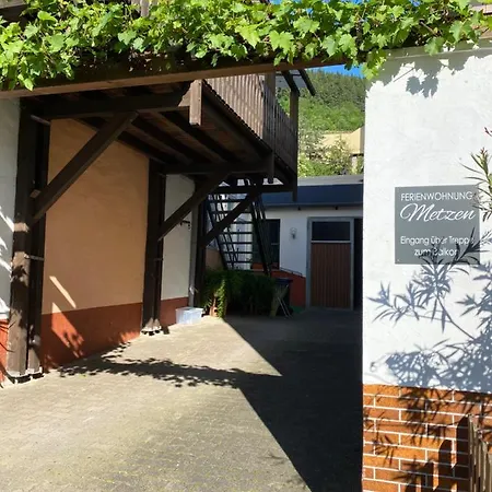 Metzen * Burg (Bernkastel-Wittlich)